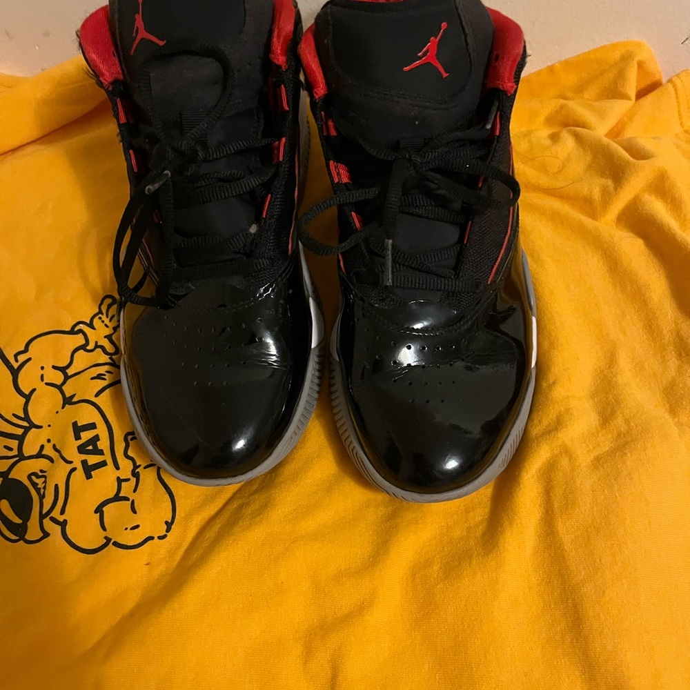 Jordan Stay Loyal Boys Youth 6.5